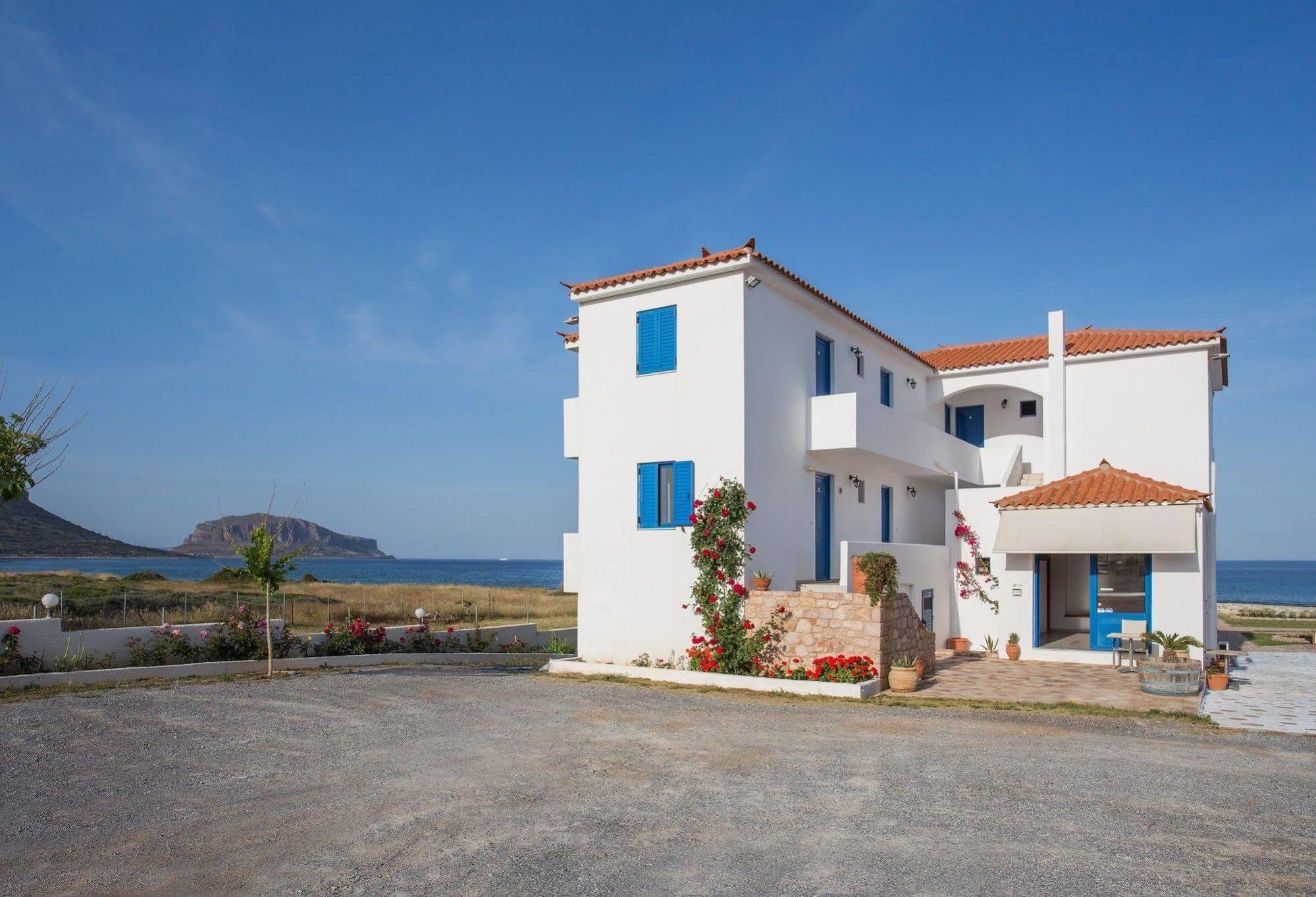 Ξενοδοχείο με διαμερίσματα Venti Seaside Adult 3*